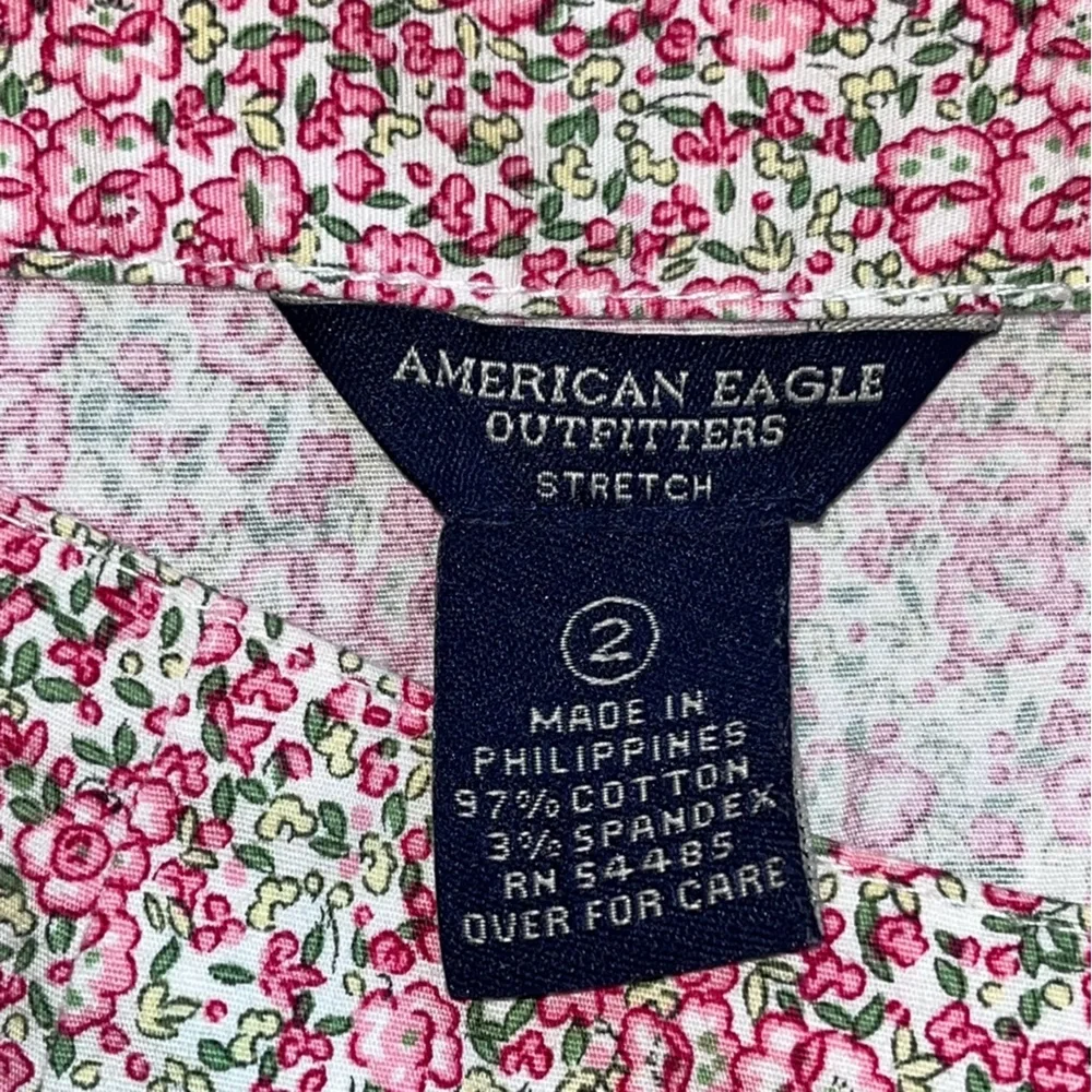 American Eagle Outfitters Size 2 Floral Pattern Skirt with Ruffle‎ Trim